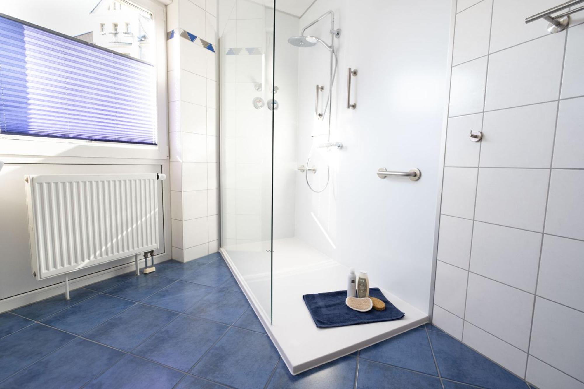 Apartment Spitzen-ferienwohnung In Der Spitzenstadt
