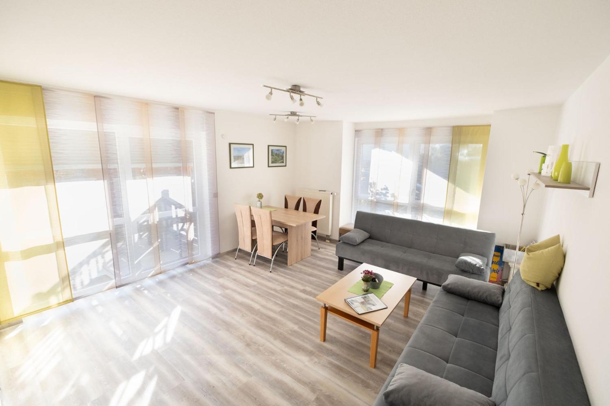 Spitzen-ferienwohnung In Der Spitzenstadt Apartment Plauen